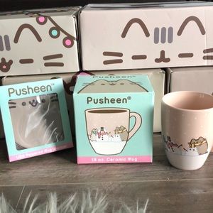 Pusheen Accessories - Gifted Pusheen mug and warmer new in box Pusheen Accessories - Gifted Pusheen mug and warmer new in box